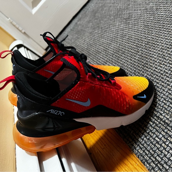 AUTHENTIC NIKE AIR MAX 270 SNEAKERS - Picture 14 of 15